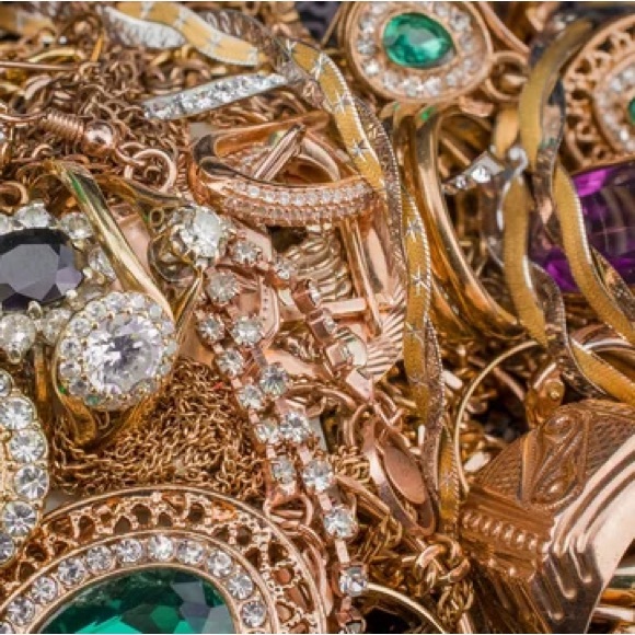 Jewelry - #35 Jewelry Item or Bundle